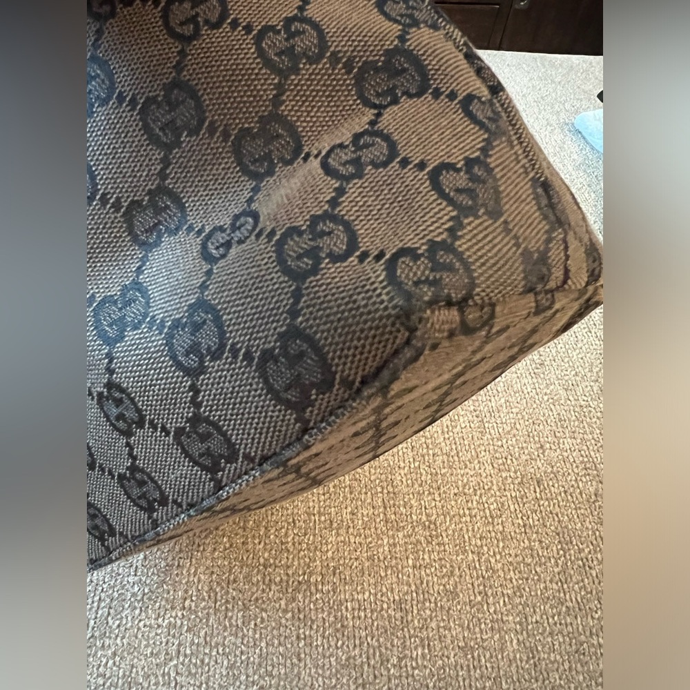 GUCCI GG Canvas Handbag - Picture 7 of 16
